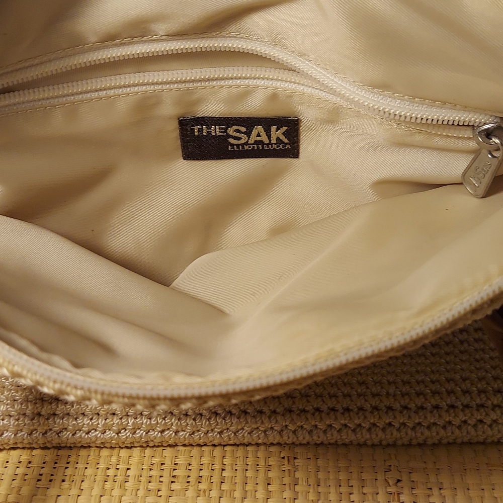 Sak Crochet Purse - Picture 2 of 4